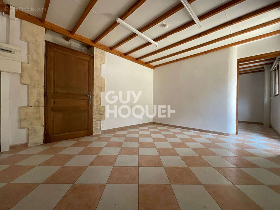 Maison à FONTAINE-DE-VAUCLUSE
