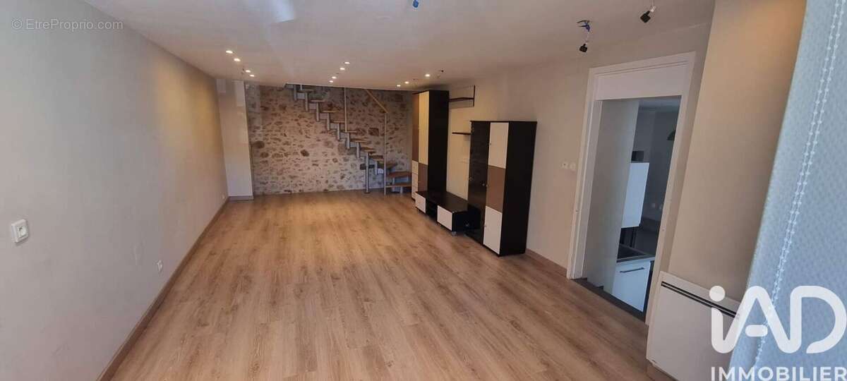 Photo 2 - Appartement à BRUYERES-LE-CHATEL