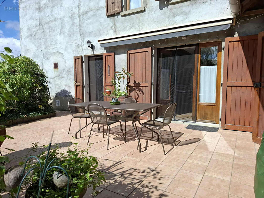 Maison à LES AVENIERES