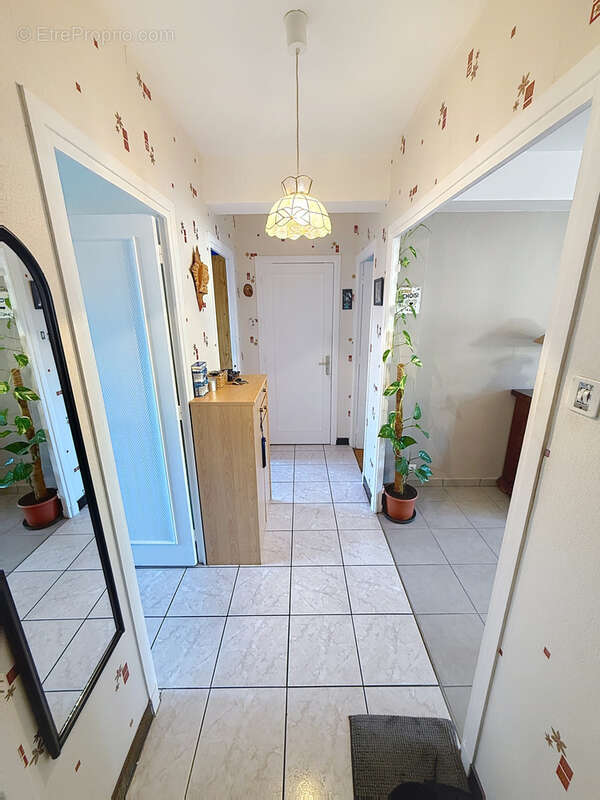 Appartement à SAINT-ETIENNE