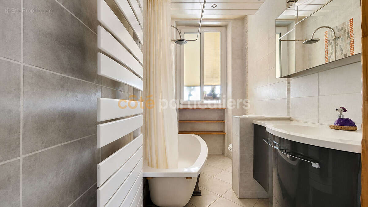 Sous compromis -- la roche-sur-yon -- maison 5 pieces -- 135 m2 -- jardin -- garage -- quartier recherche - photo 5