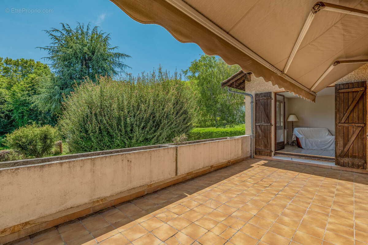 Maison à SAINT-CYR-AU-MONT-D&#039;OR