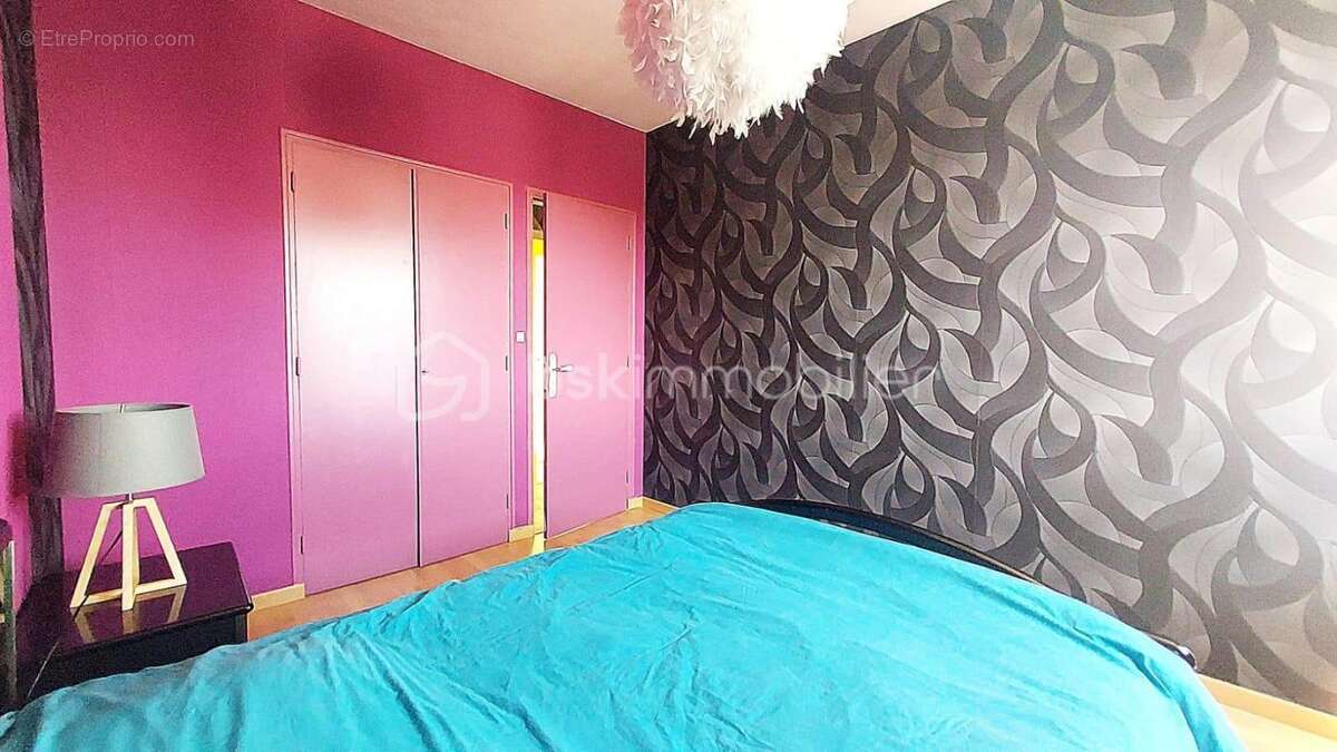 Appartement à SAINT-JEAN-DE-LA-RUELLE