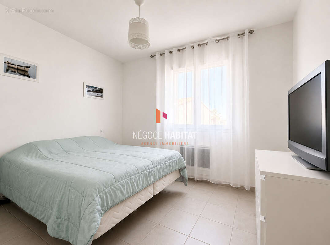 Villa T4 avec garage à vendre -Saint-Justl, terrain de 250 m2 - photo 6