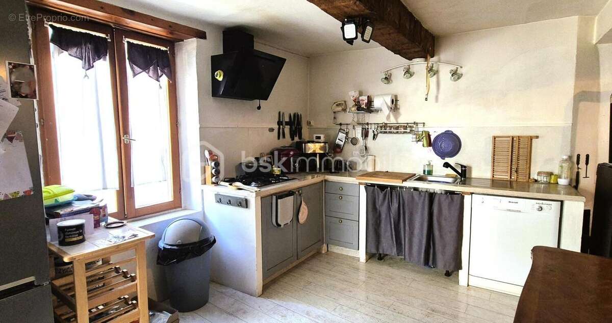 Maison à THORAME-HAUTE