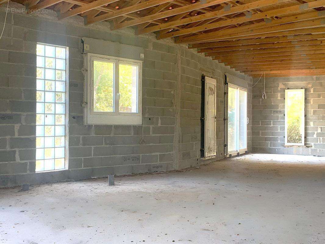 Maison à SAINT-MAXIMIN-LA-SAINTE-BAUME