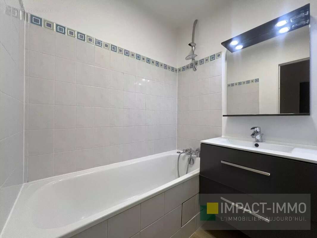 Appartement à SURESNES