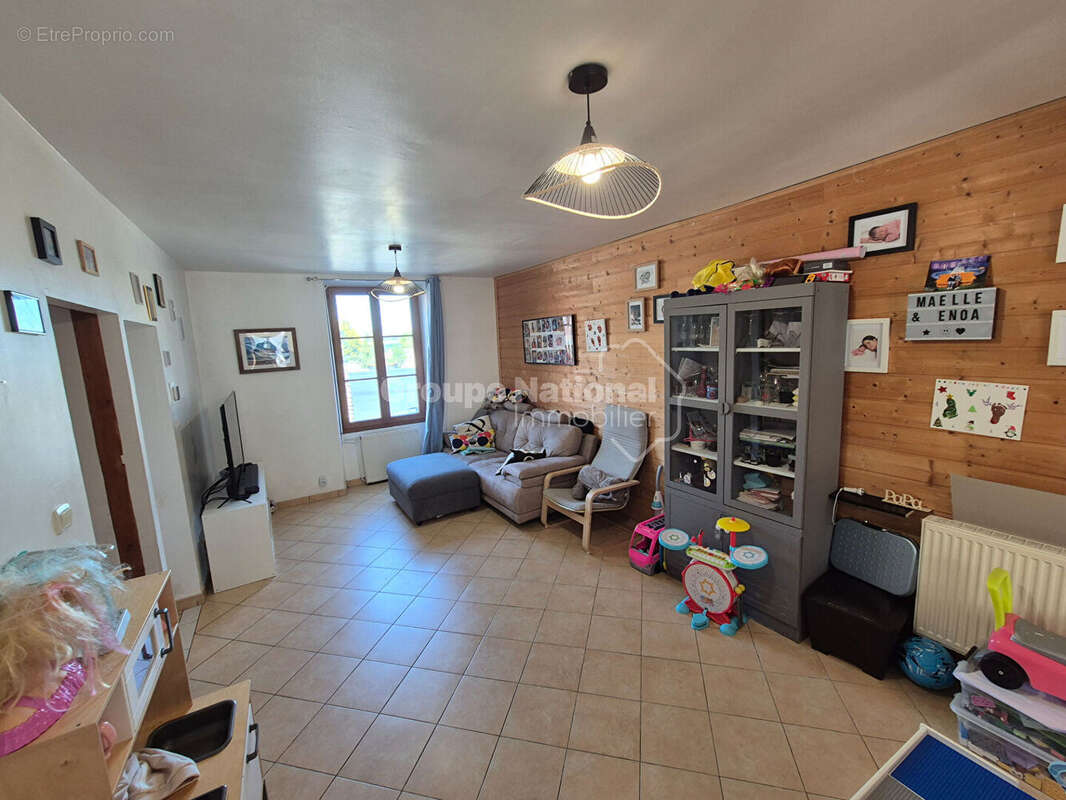 Maison à GRISY-LES-PLATRES