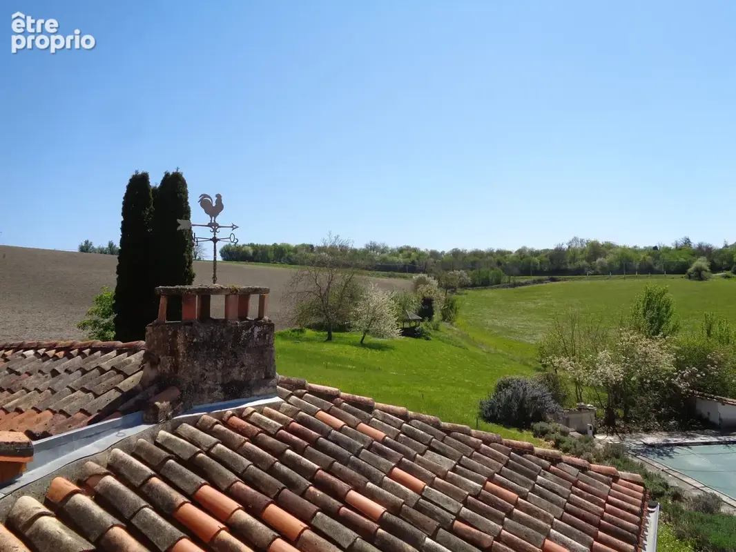Maison 198 m² à Nanteuil-Auriac-De-Bourzac  - photo 8