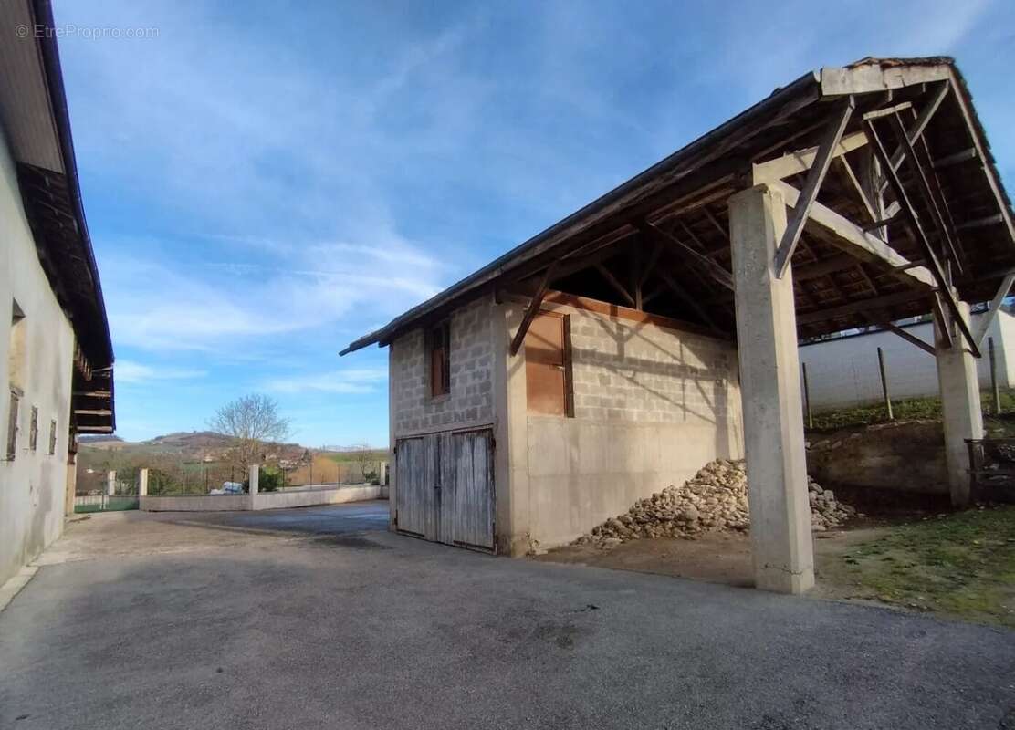 Maison à CHEVRIERES