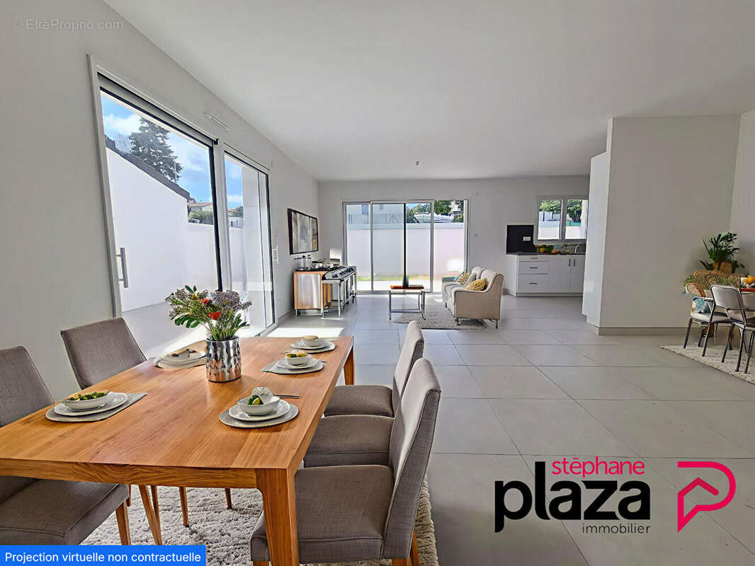 Maison à VAUX-SUR-MER