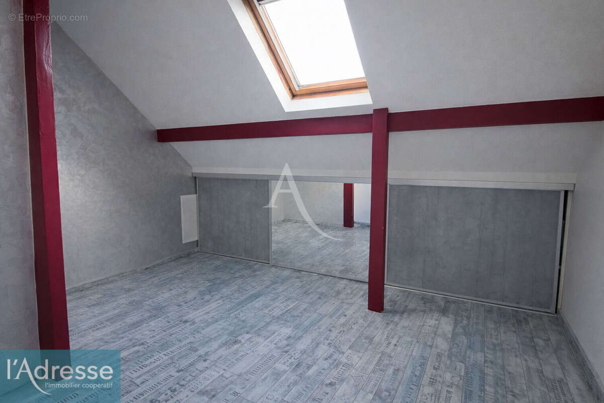 Maison à SAVIGNY-SUR-ORGE