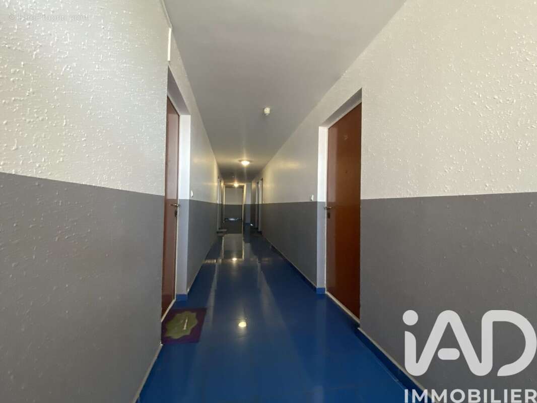 Photo 2 - Appartement à SAINT-DENIS