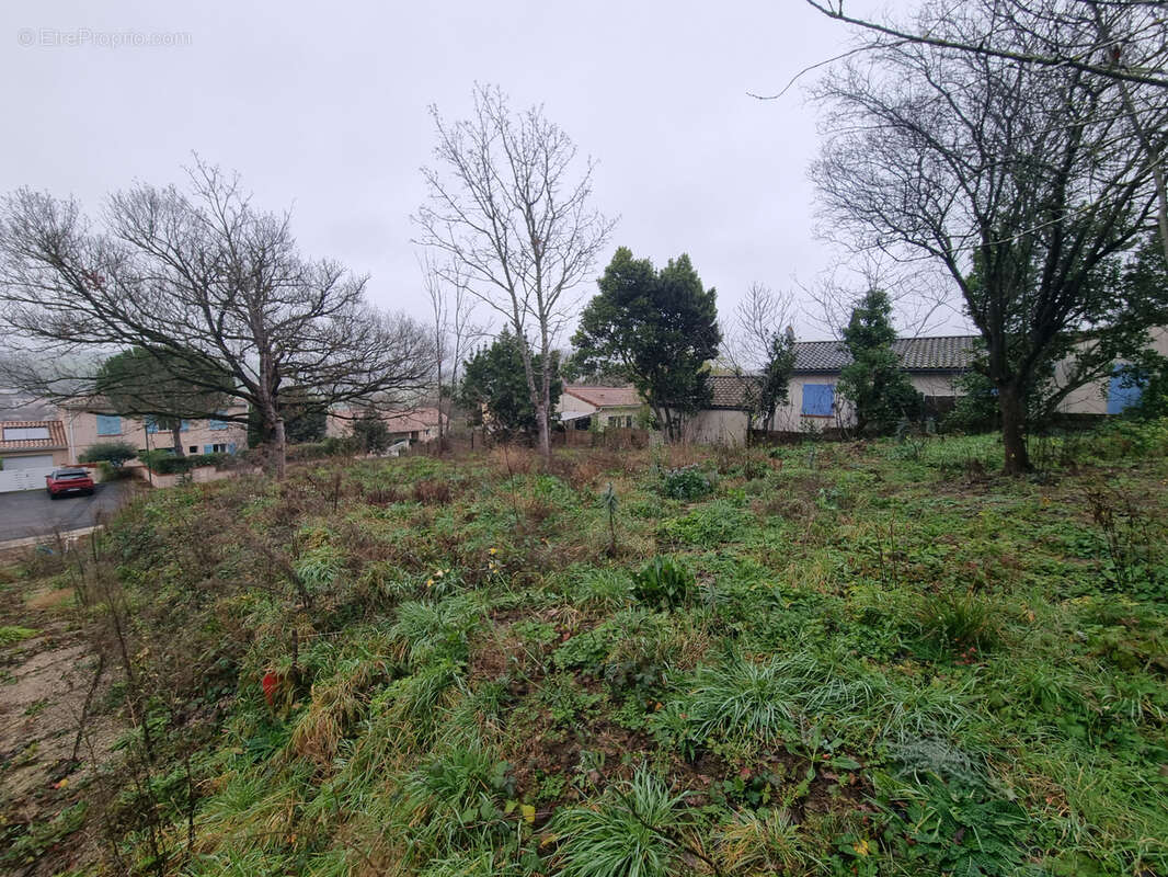 Terrain à AUREVILLE