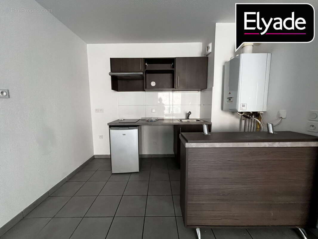 Appartement 39 m² à Bassens  - photo 2