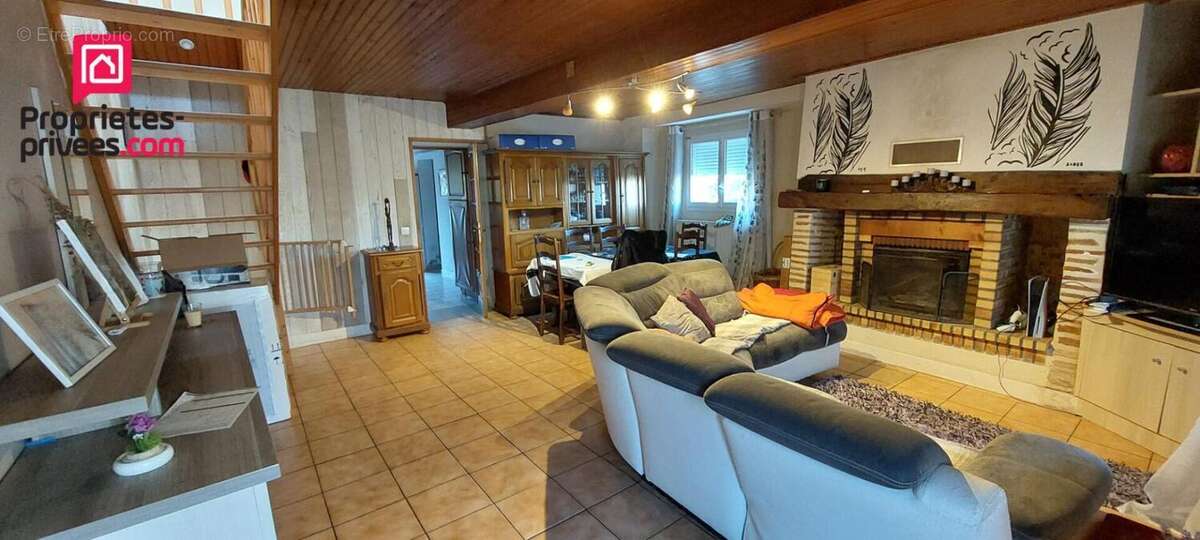 Maison à LE MAS-D'AGENAIS