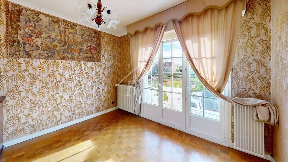 Maison à VARENNES-SUR-ALLIER