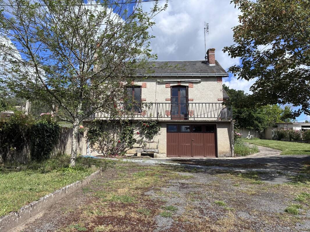 Maison à LA TRIMOUILLE