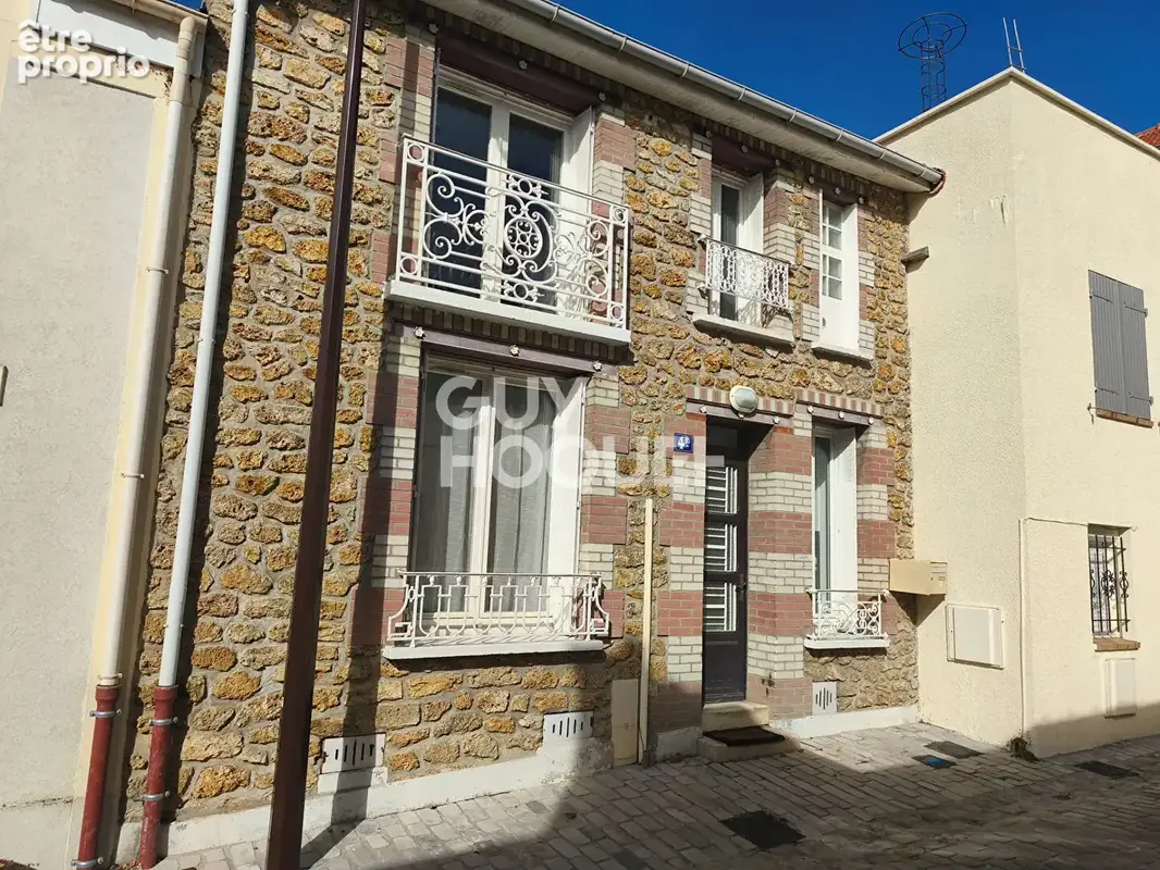 Photo Maison à Etiolles au prix de 164 000€
