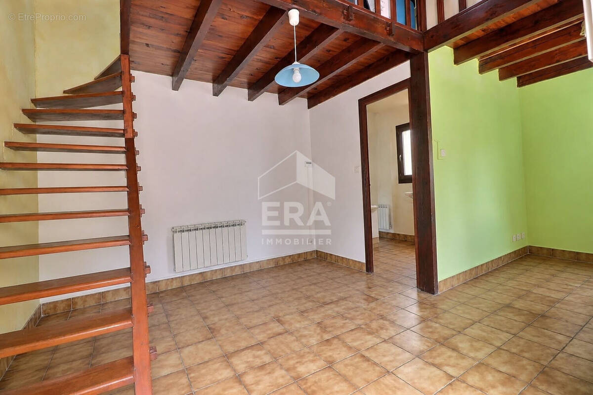 Appartement à COLOMBES