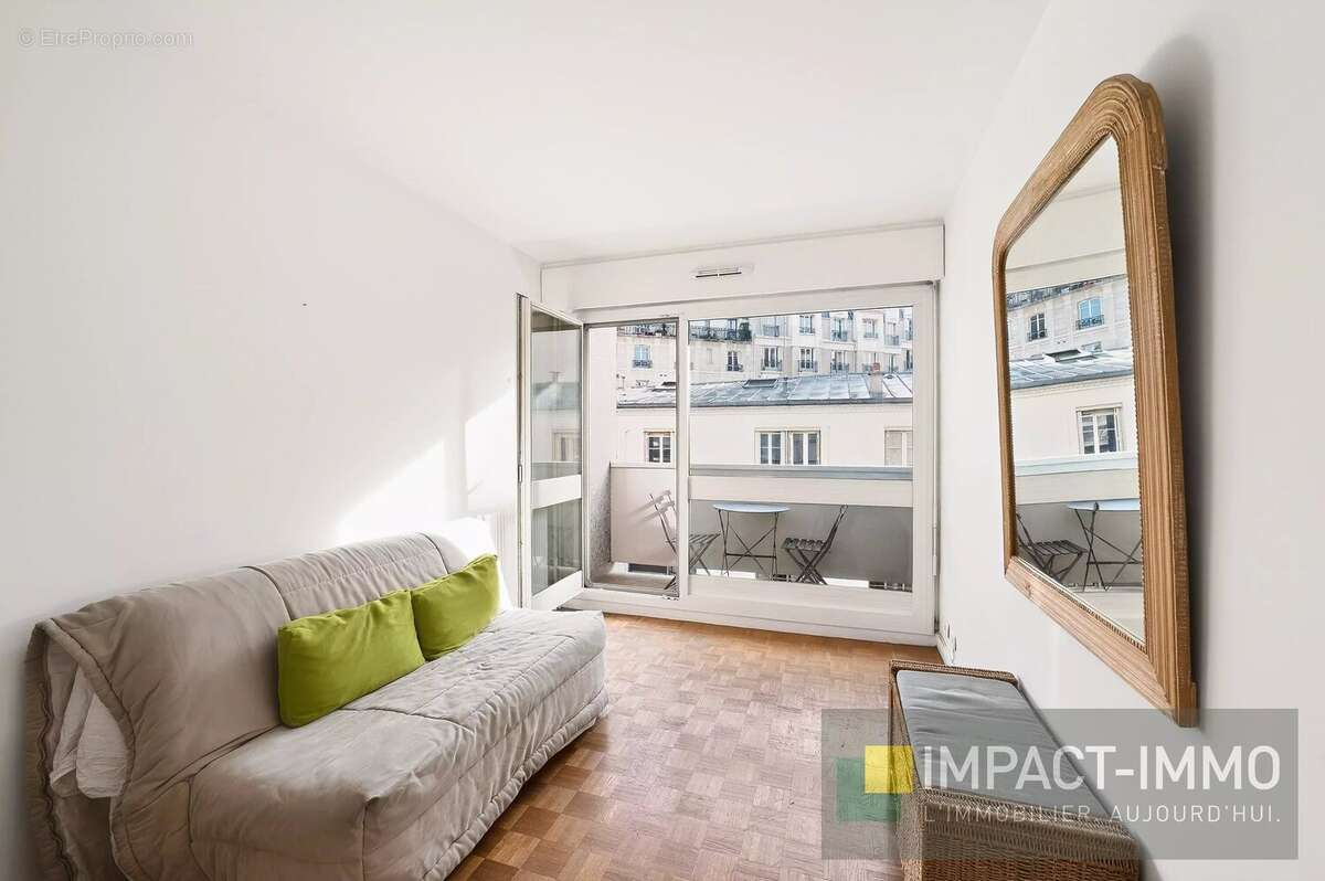 Appartement à PARIS-18E