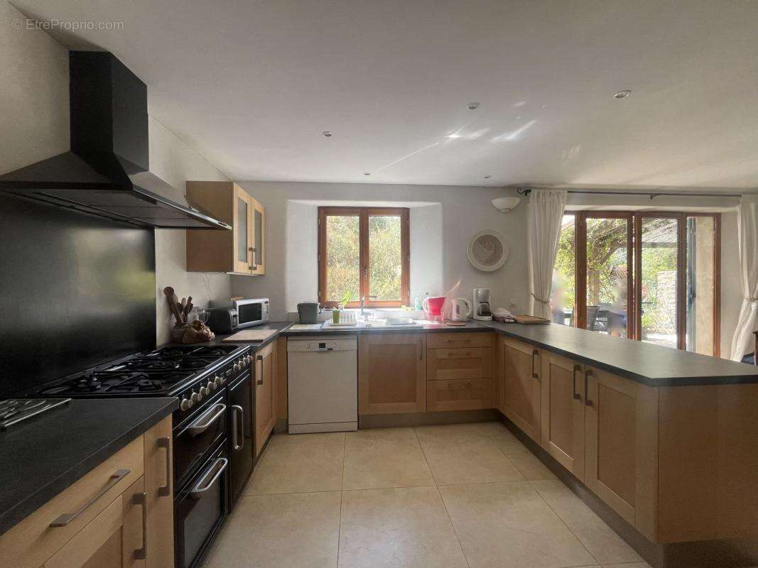 Maison à VILLESEQUE-DES-CORBIERES