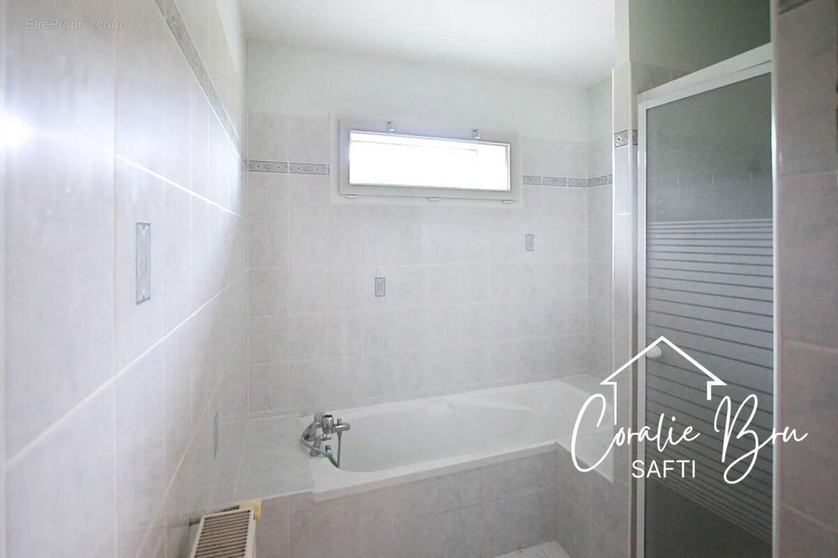 Maison 135 m² à Cubnezais  - photo 7