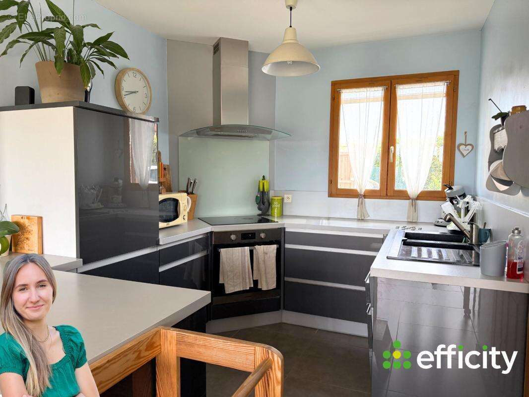 Maison à POUILLY-LES-FEURS