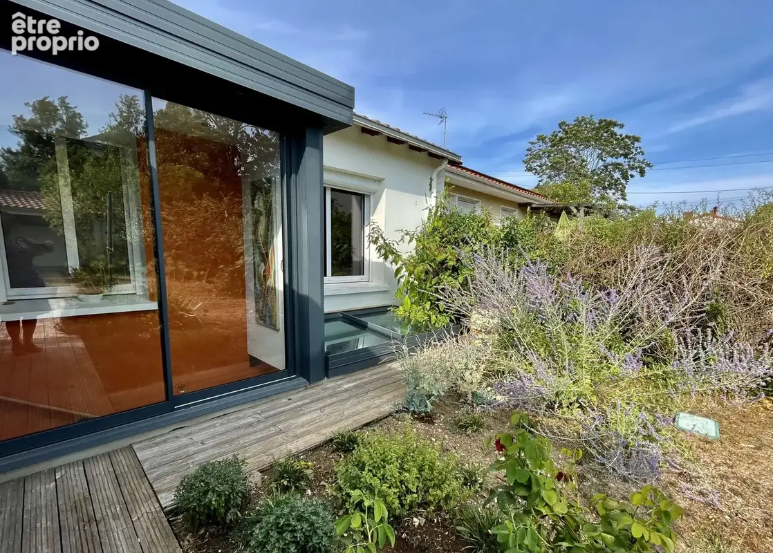 Maison 160 m² à La Rochelle  - photo 4