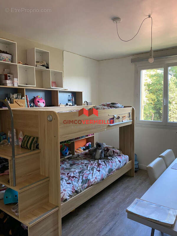 Appartement à LA CELLE-SAINT-CLOUD