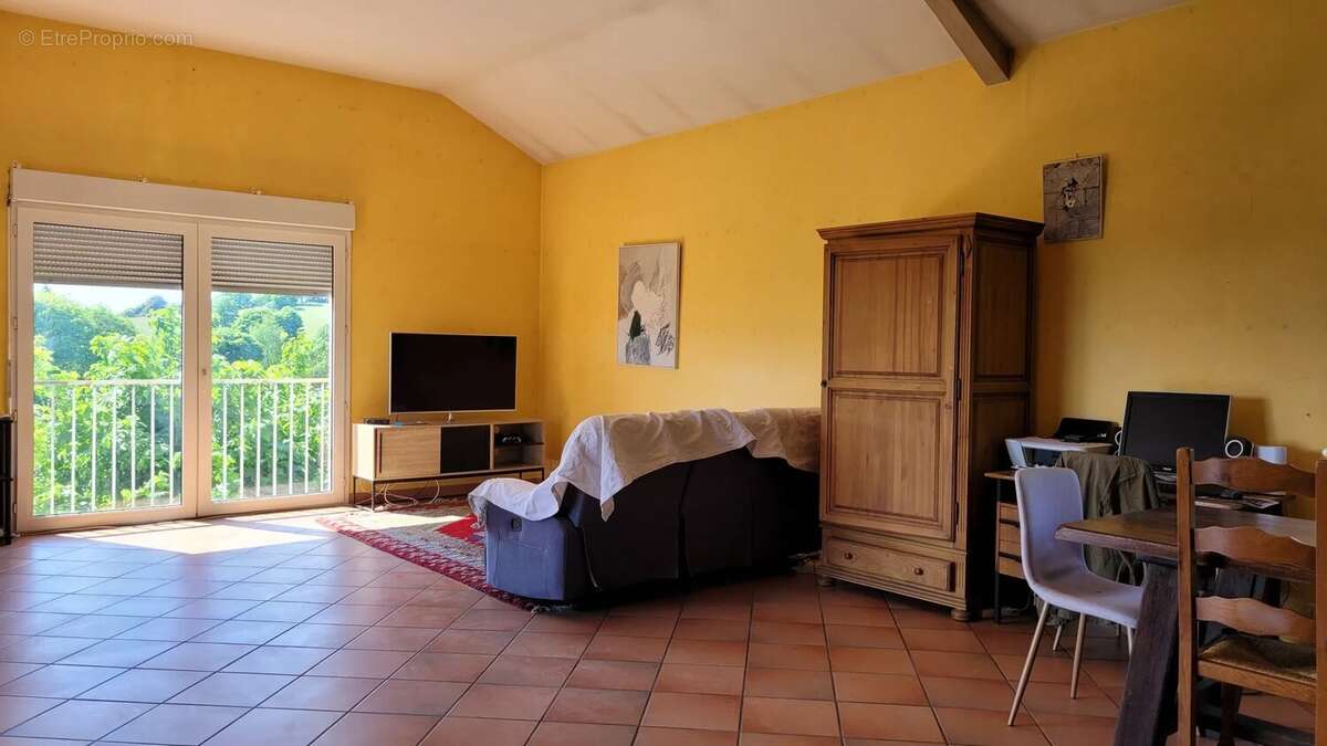 Maison à SAINT-AGREVE