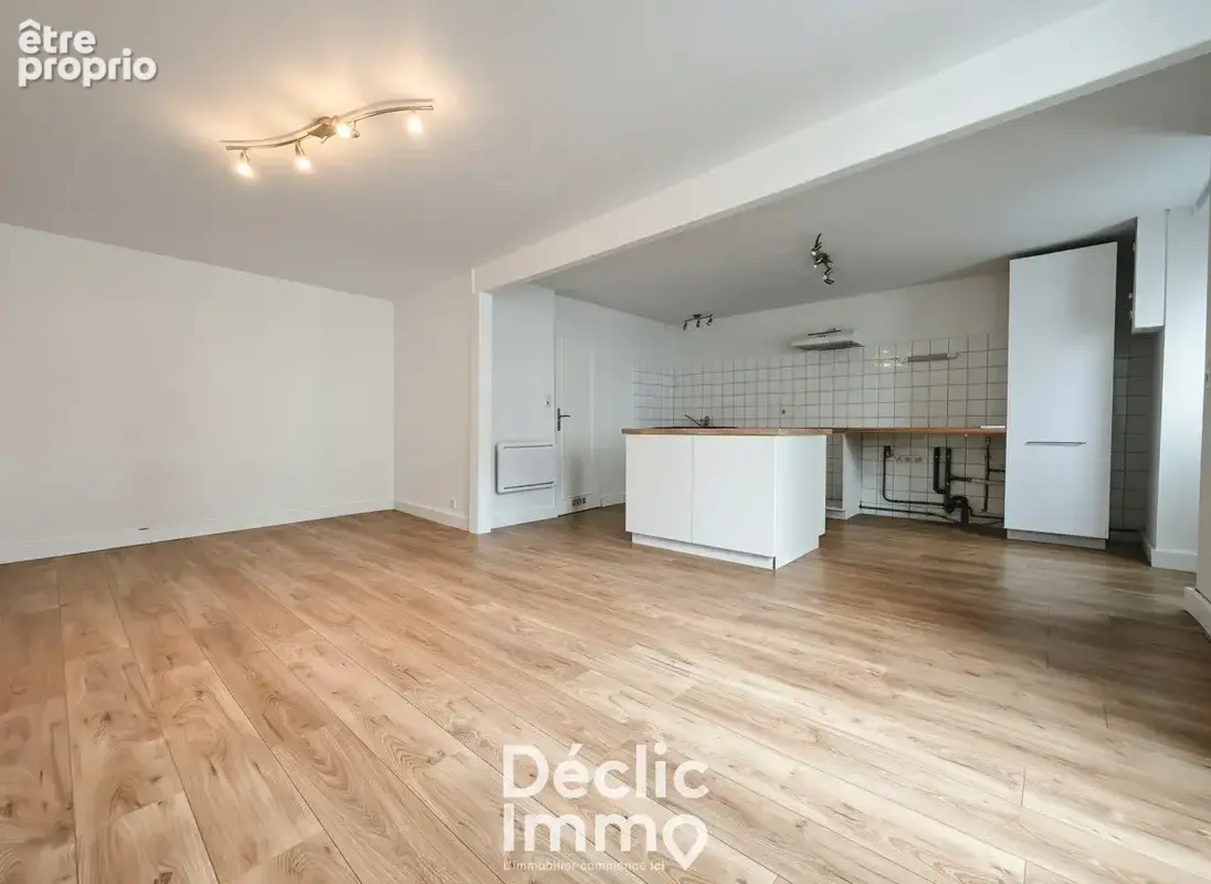 Maison en pierres mitoyenne - photo 2