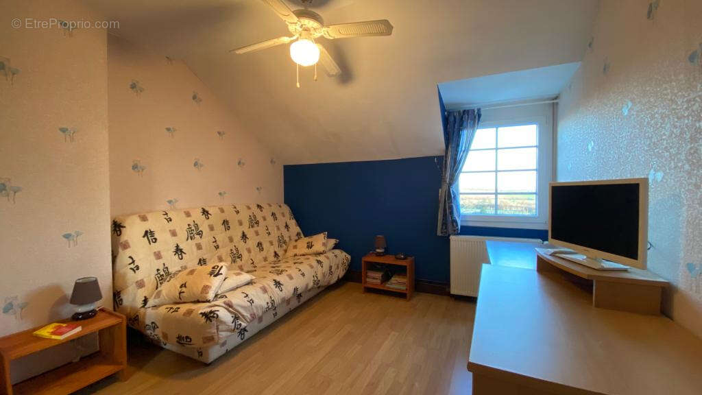 Maison à SAINT-CYRAN-DU-JAMBOT