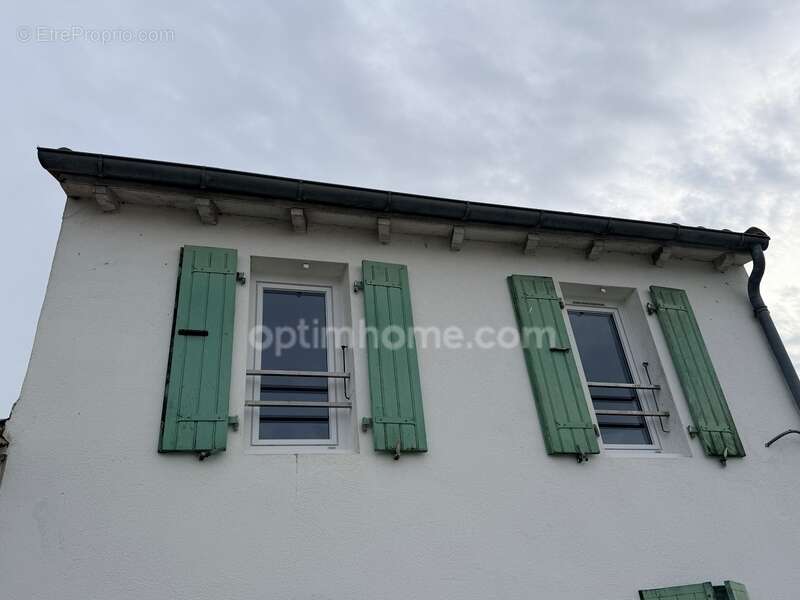 Appartement à LA FLOTTE