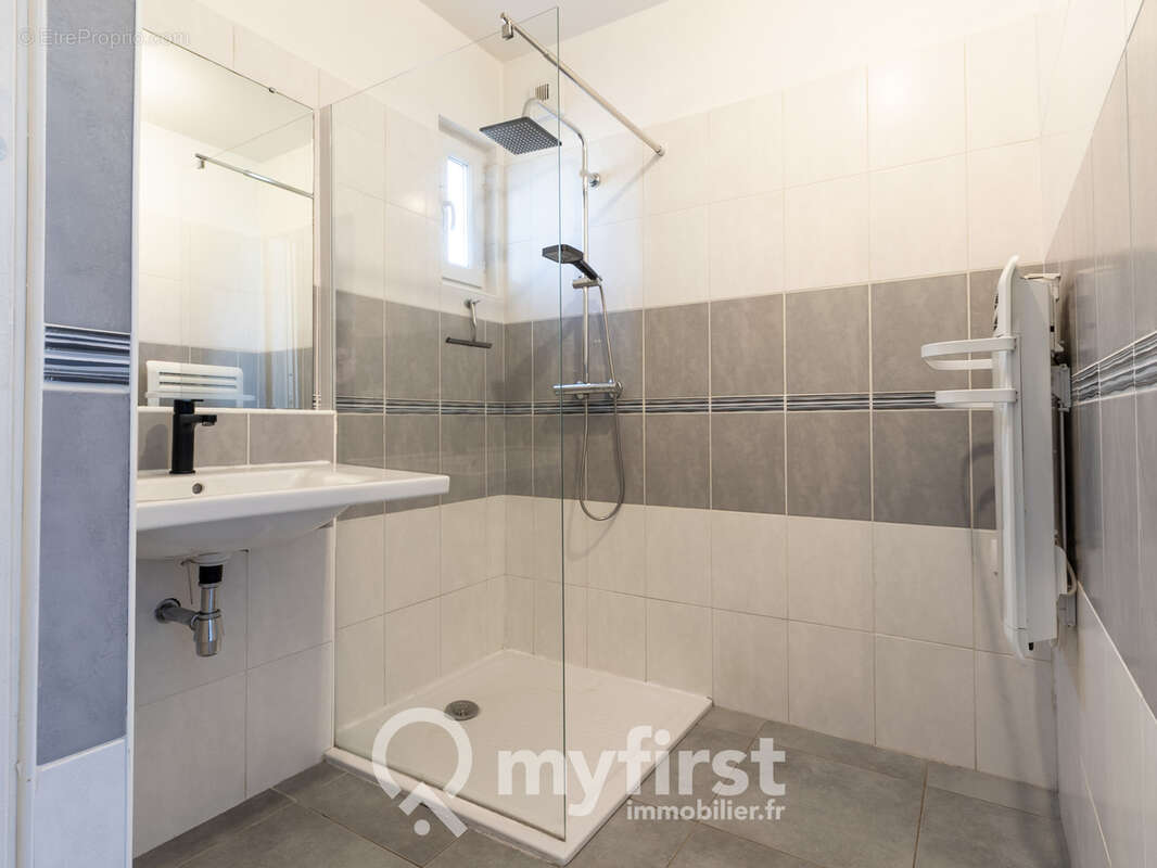 Appartement à LA VALETTE-DU-VAR