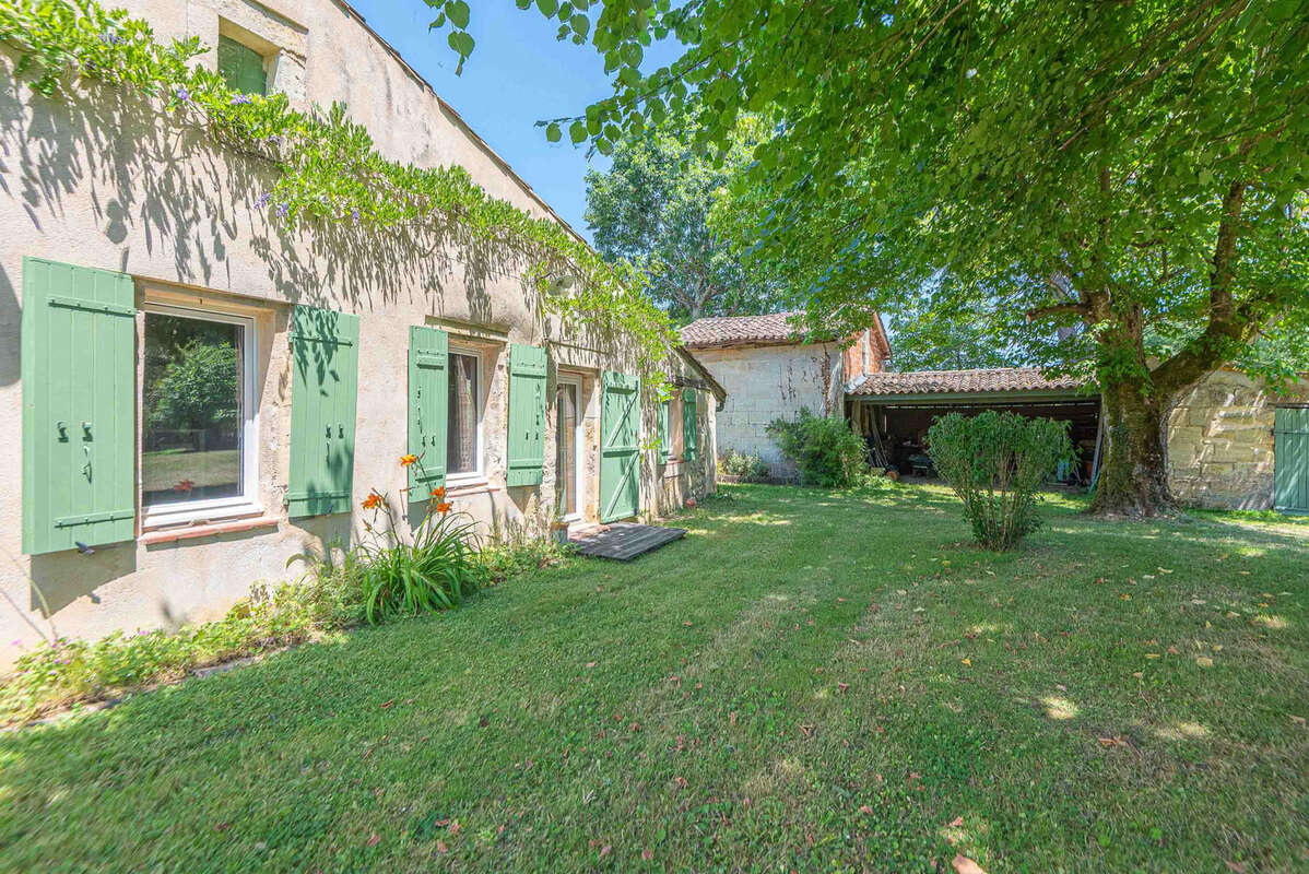 Maison xvio - 270 m2 - 5 chambres - photo 4