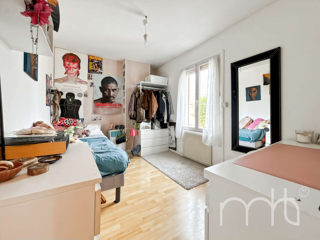 Appartement à COLOMBES