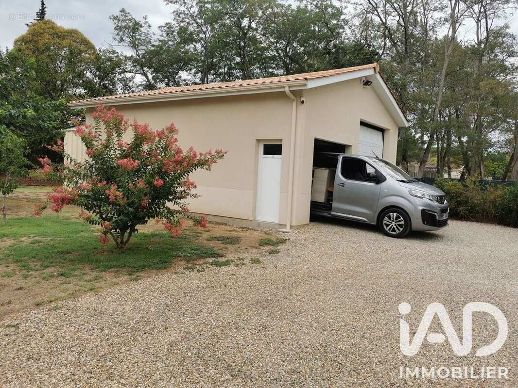 Maison 100 m² à Abzac  - photo 3