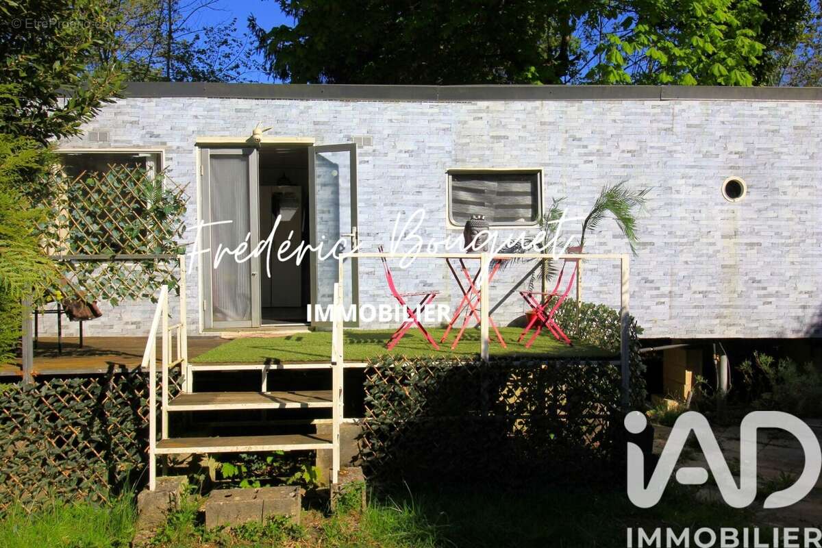 Photo 3 - Terrain à CONDE-SAINTE-LIBIAIRE