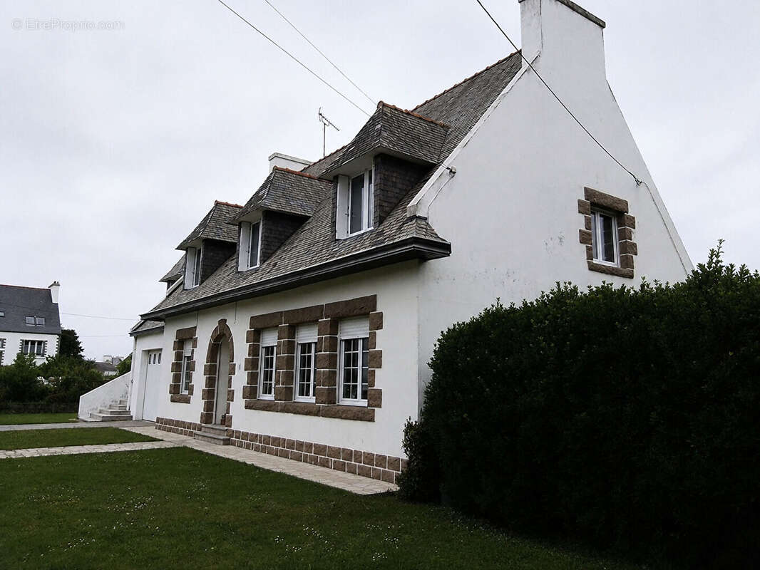 Maison à PLOZEVET