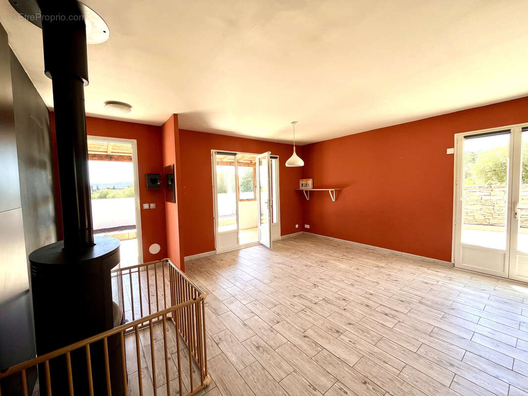 Maison à LAURE-MINERVOIS