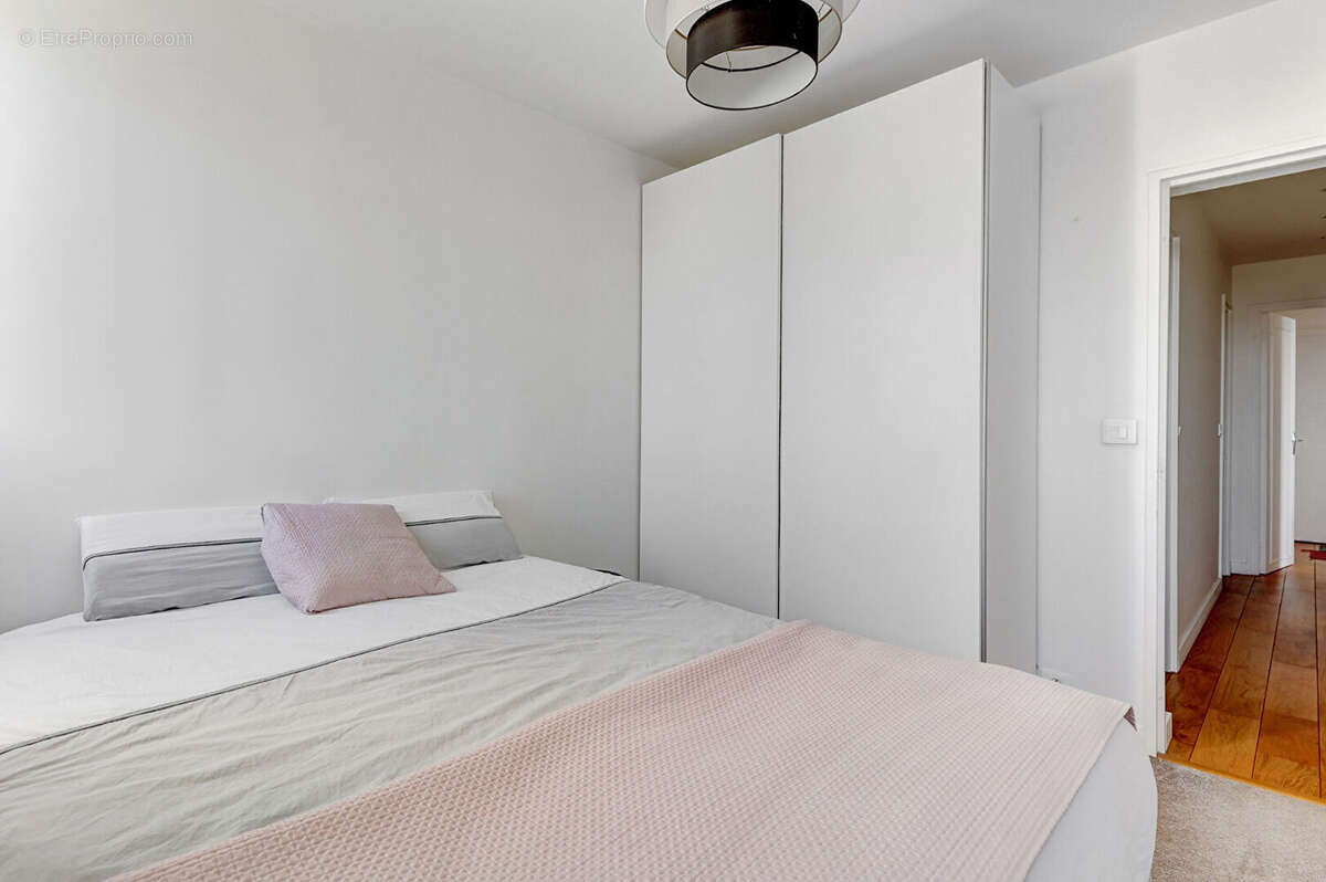 Appartement à PARIS-19E