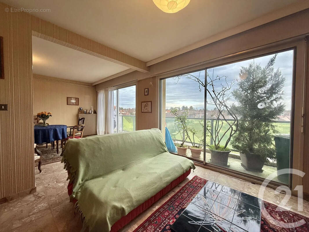 Appartement à MOULINS