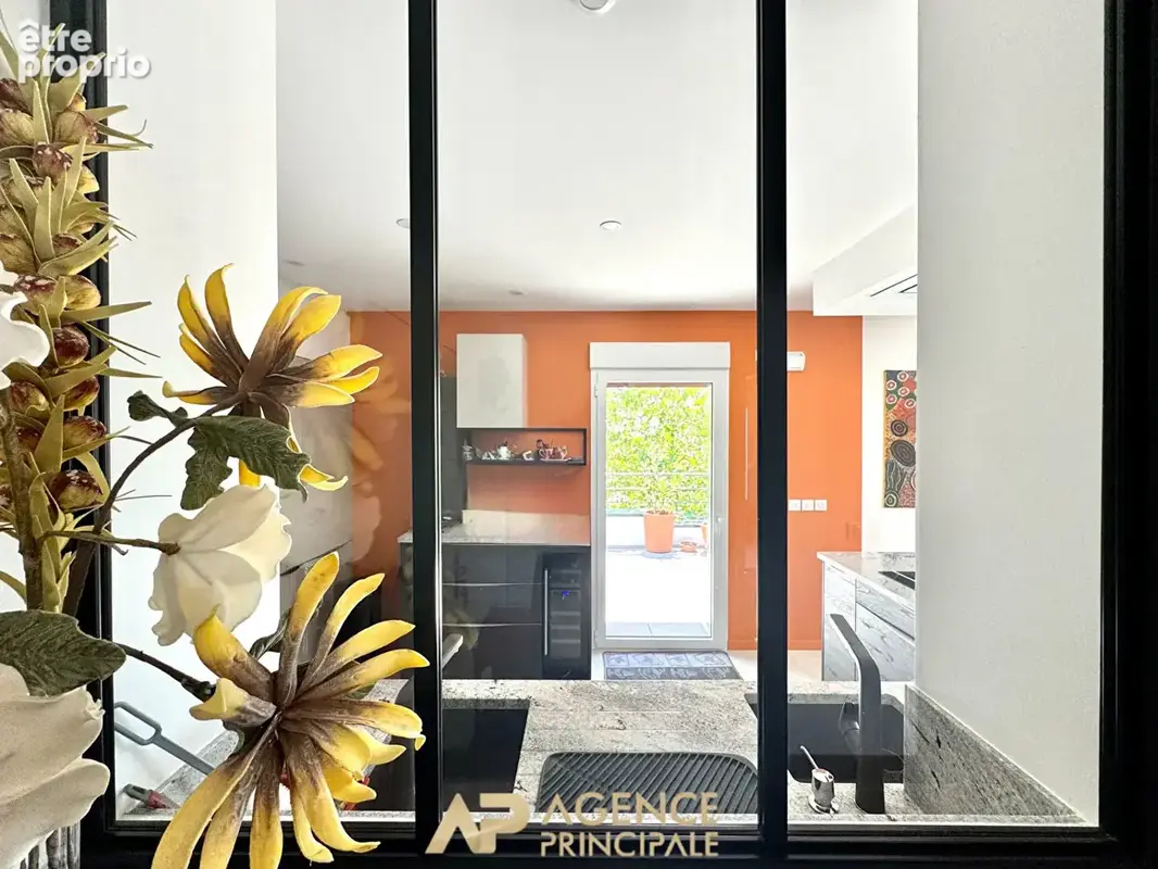 Appartement Type 3 bis - 110m2 - Dernier étage avec terrasse - Box et parking - La Genette - photo 15