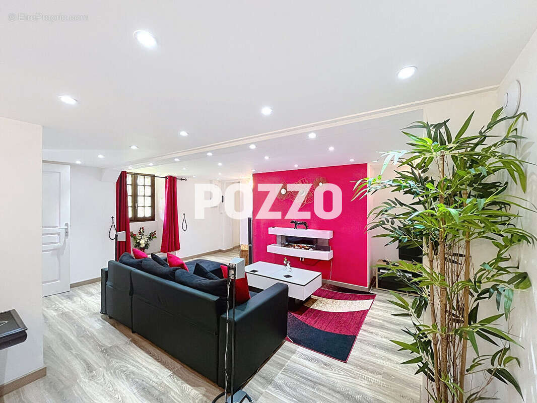 Maison à TESSY-SUR-VIRE