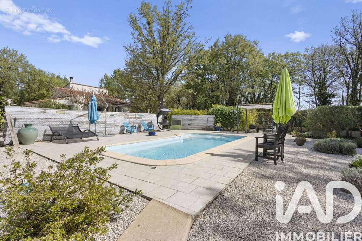 Photo 3 - Maison à TOURVES