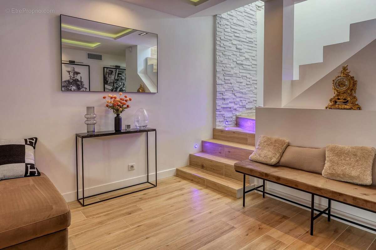 Villa contemporaine rénovée/imaginée par architecte d’intérieur – volumes exceptionnels – Janas - photo 19