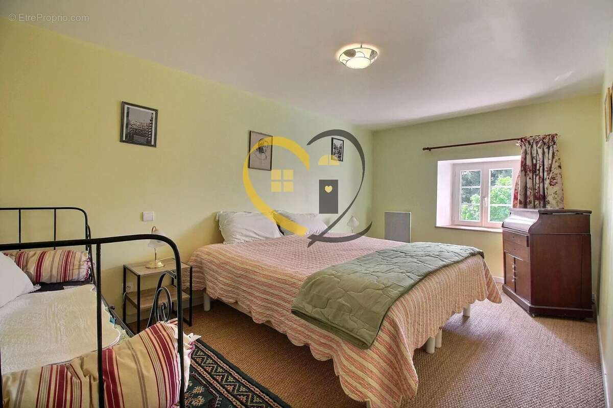 Maison à CREZANCY-EN-SANCERRE