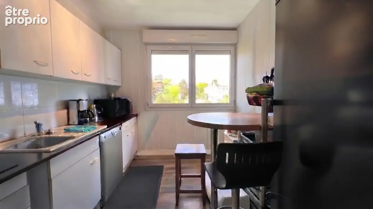 QUIMPER (29) — À VENDRE - Appartement T2 de 49 m² Au 3e étage avec ascenseur - Balcon - Cave - photo 6