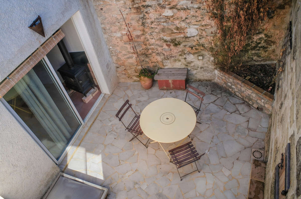 Maison à SAINT-QUENTIN-LA-POTERIE